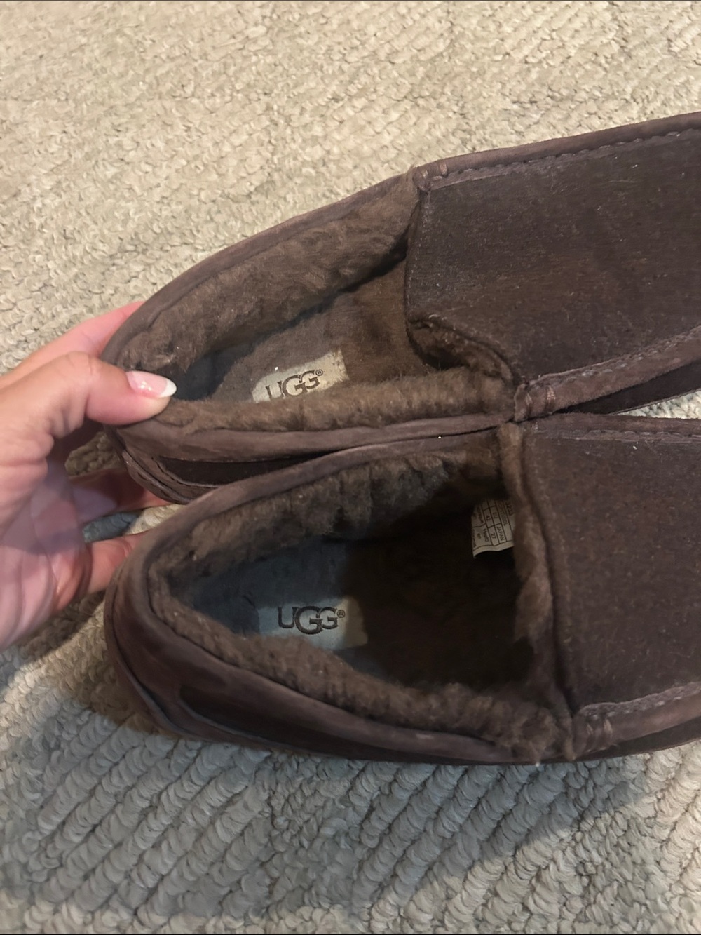 UGG ASCOT Men's Brown Suede Moccasin Slipper - Plush Lined Comfort - Picture 9 of 16